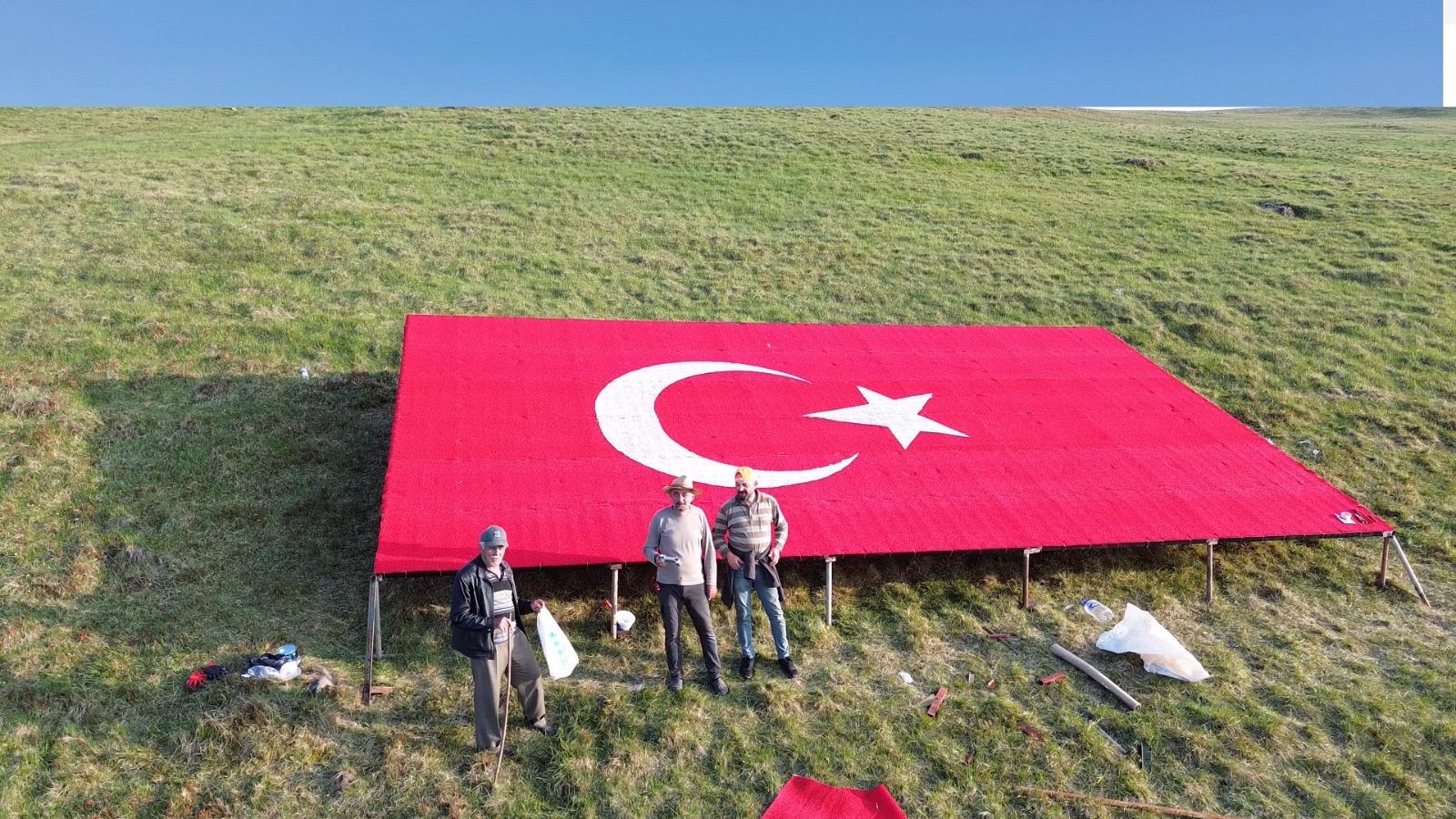 Türk Bayrağı Yaslıbelyaylası13