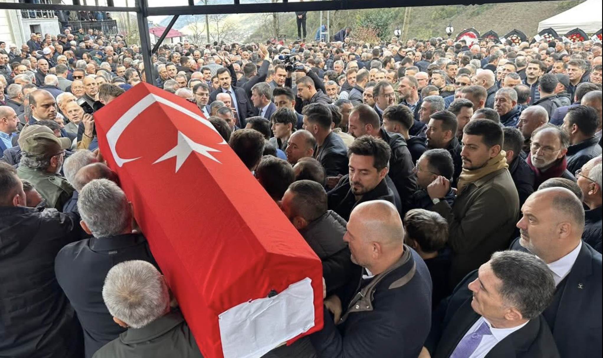 Ekran Resmi 2025 12 02 21.47.32