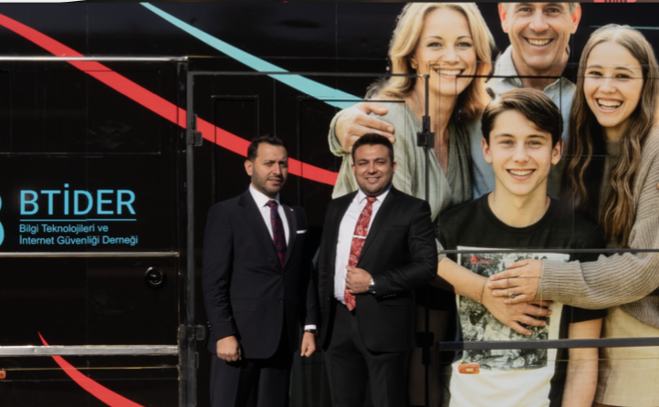 Ekran Resmi 2025 12 17 20.04.31