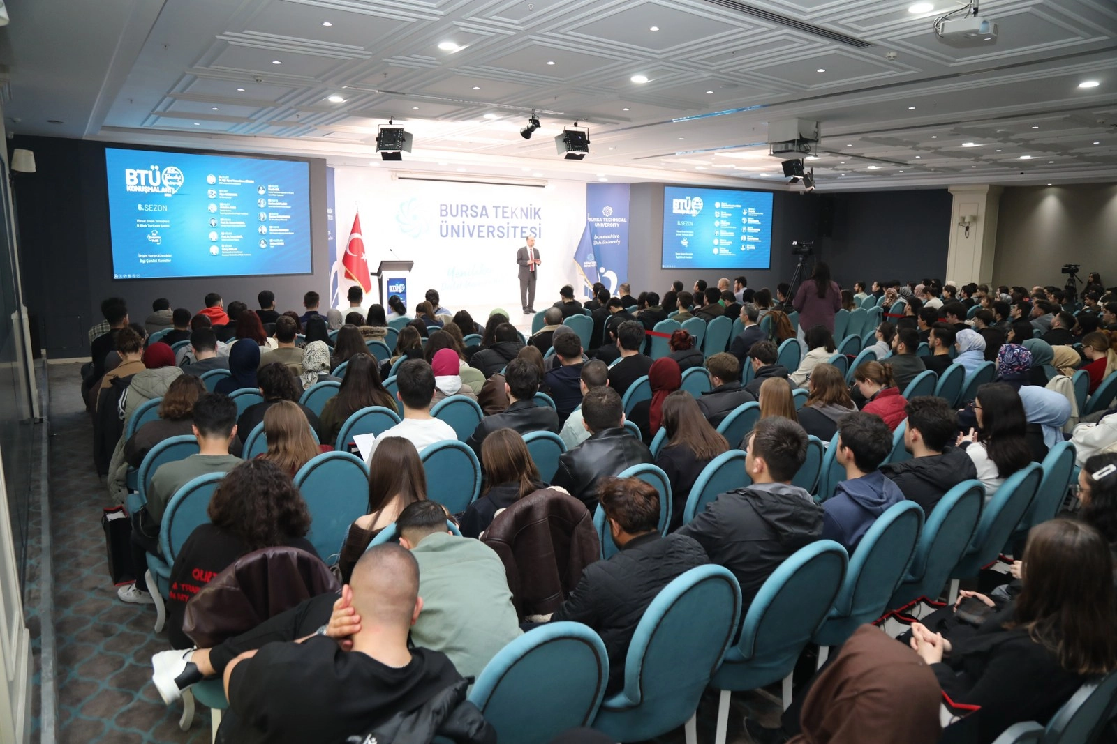 BTÜ Konuşmaları'nda havacılıkta başarının formülü anlatıldı