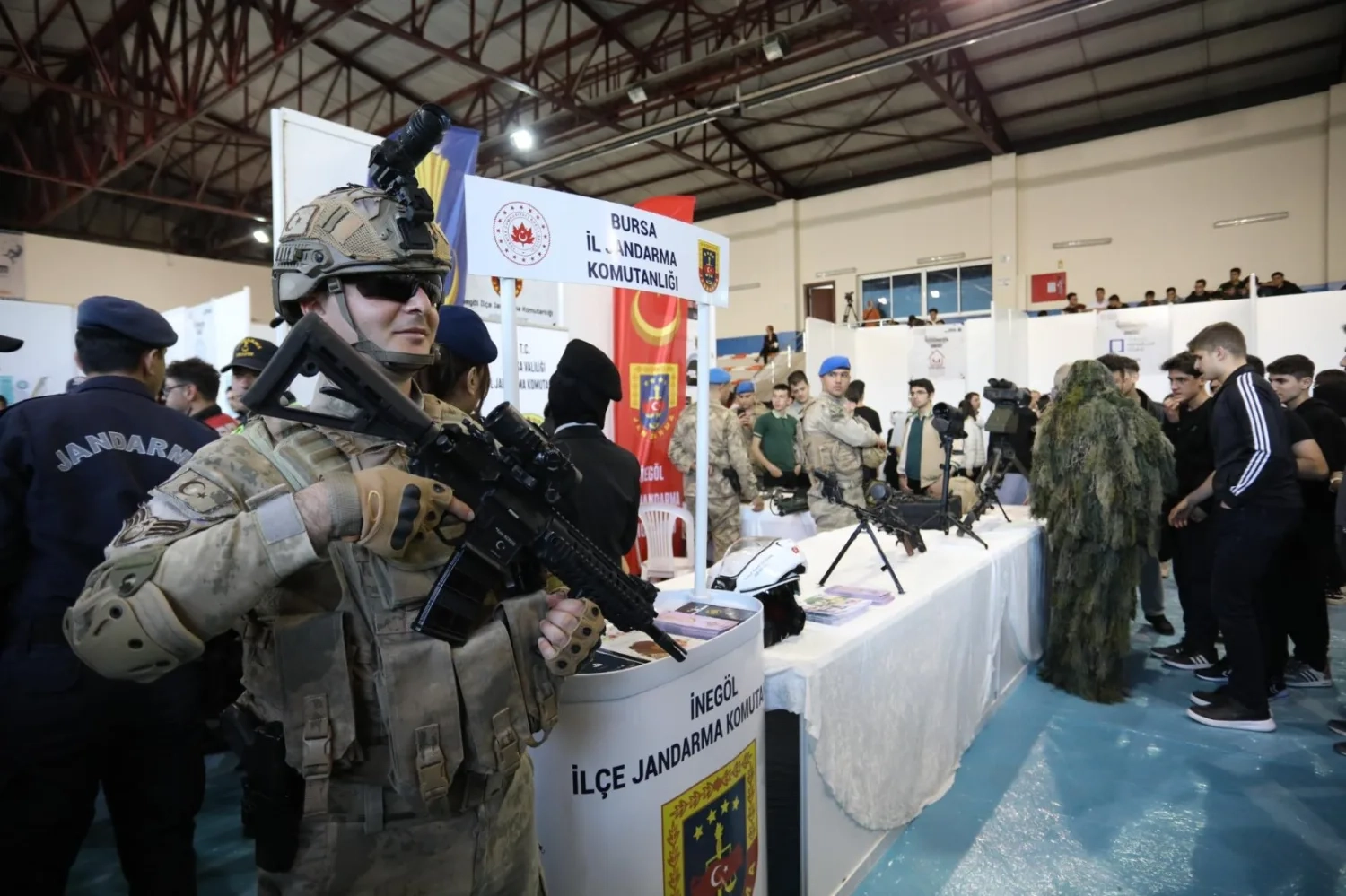 Bursa İnegöl'de Üniversite ve Meslek Tanıtım Günleri'nde 8. buluşma