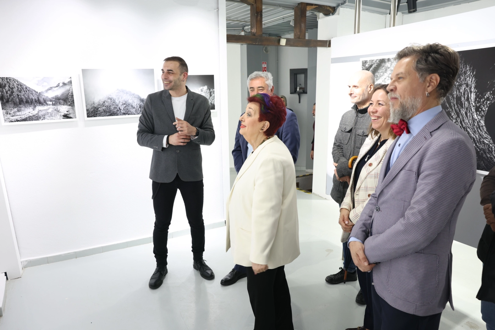 Bursa Nilüfer'de 'Yerle Gök Arasında' sergisi kapılarını açtı