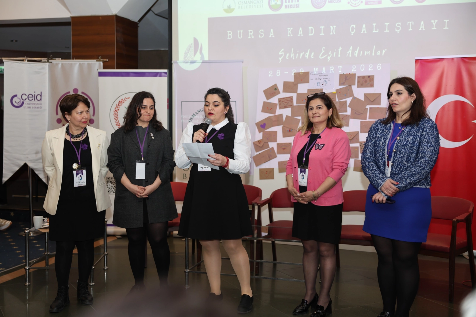 Bursa Osmangazi'de kadın çalıştayı ile geleceğe yön verildi