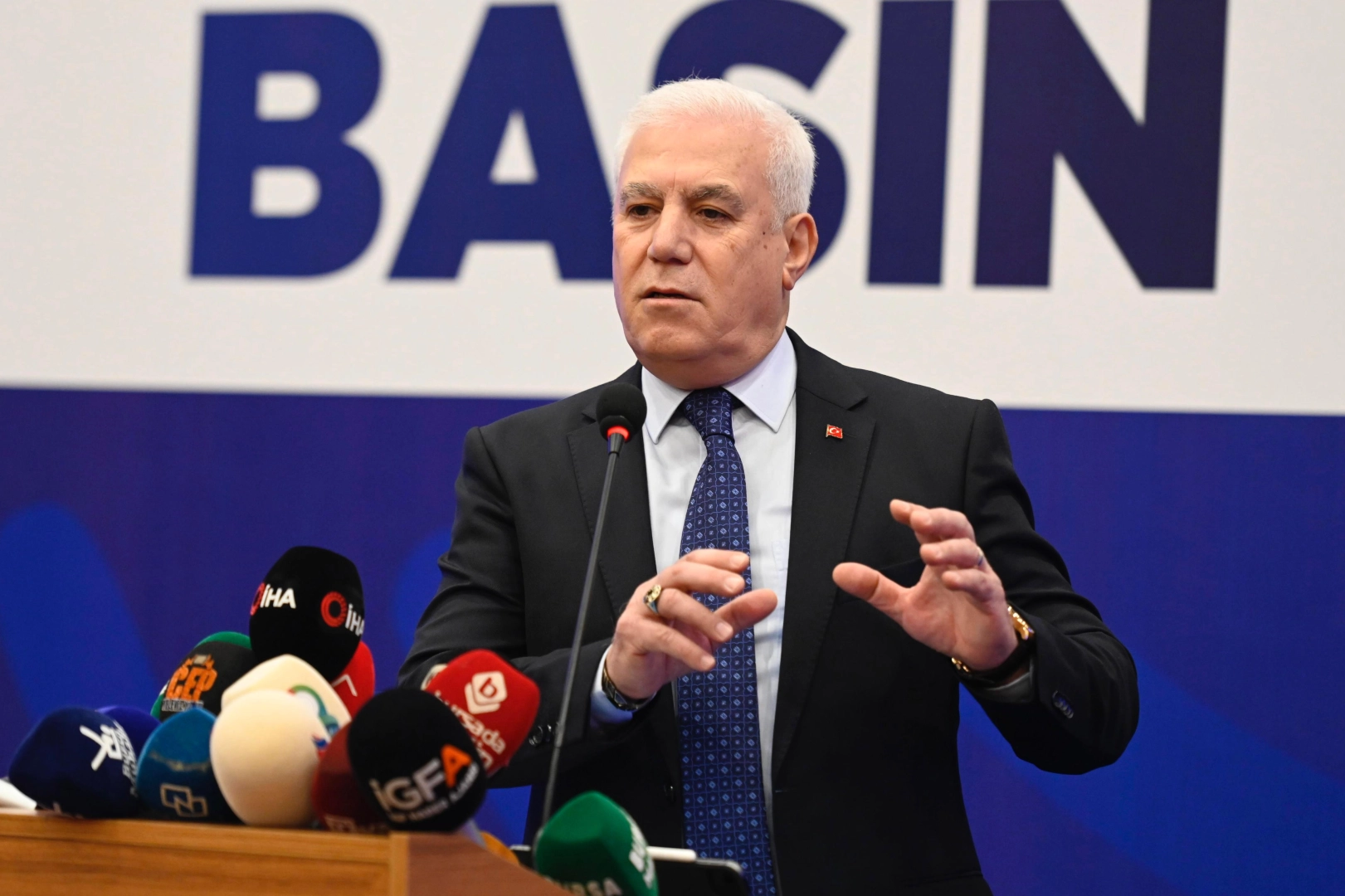 Gözaltına alınan Başkan Mustafa Bozbey'den Bursalılara mektup