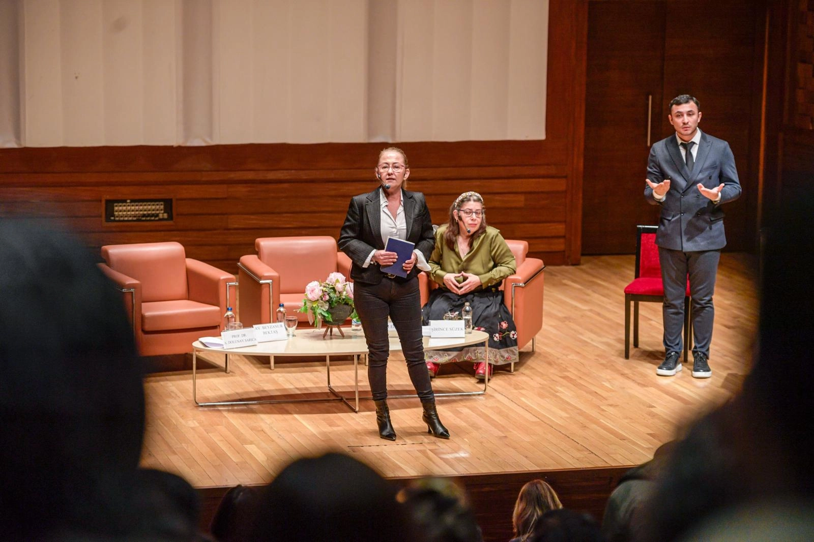 İzmir'de 'Eşit ve Erişilebilir Yaşam' buluşması