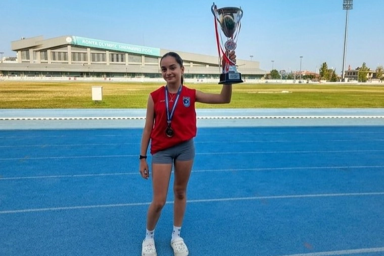 Kocaeli'de genç atlet Alya Gül Keskin Türkiye 3.'sü oldu