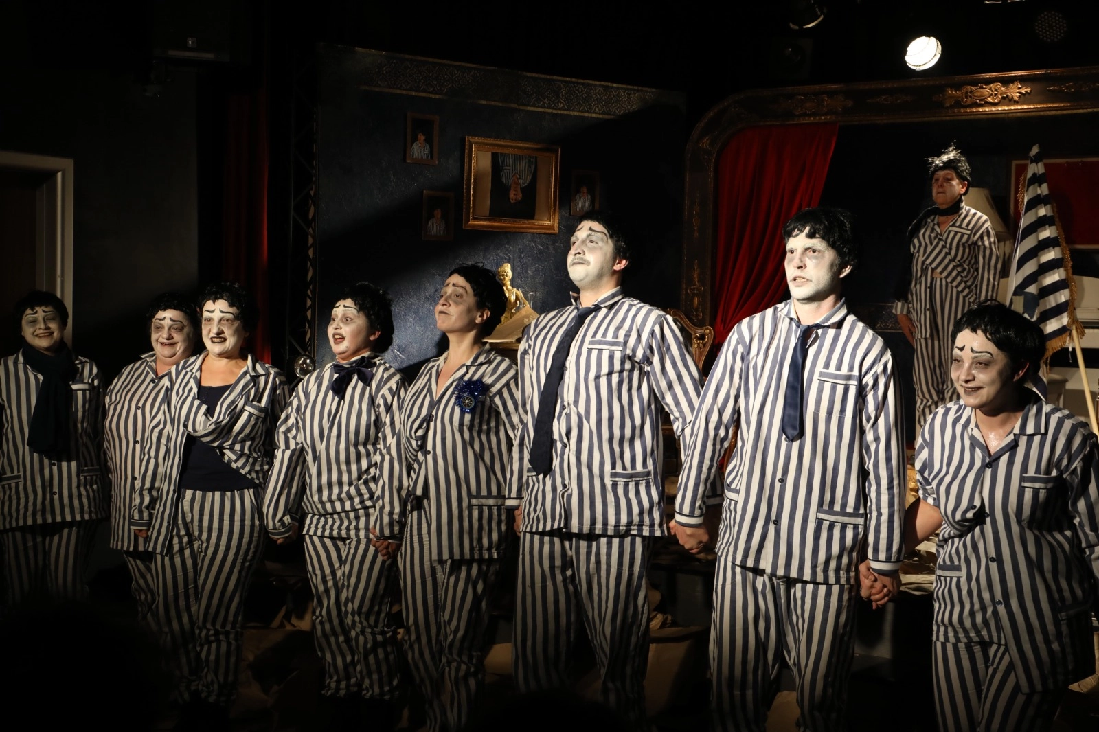 Kocaeli'de İzmit'in yeni sanat sahnesi açıldı