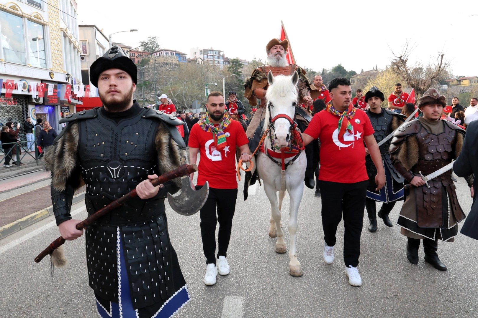 Bursa'da tarihin izinde anlamlı yürüyüş