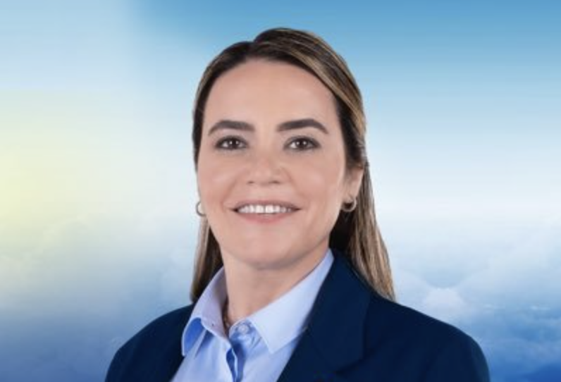 Türkeş'in kızı Ayyüce Türkeş'in babasının kabrini ziyareti engellendi: Koruma polisi darp edildi