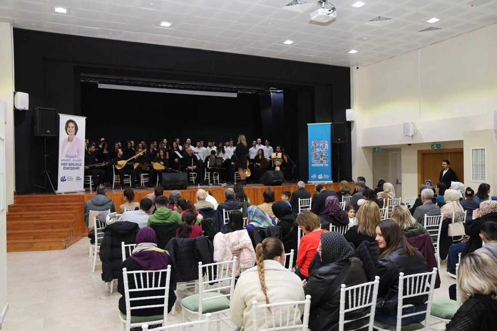 Eskişehir Büyükşehir Gençlik Korosu'ndan unutulmaz konser