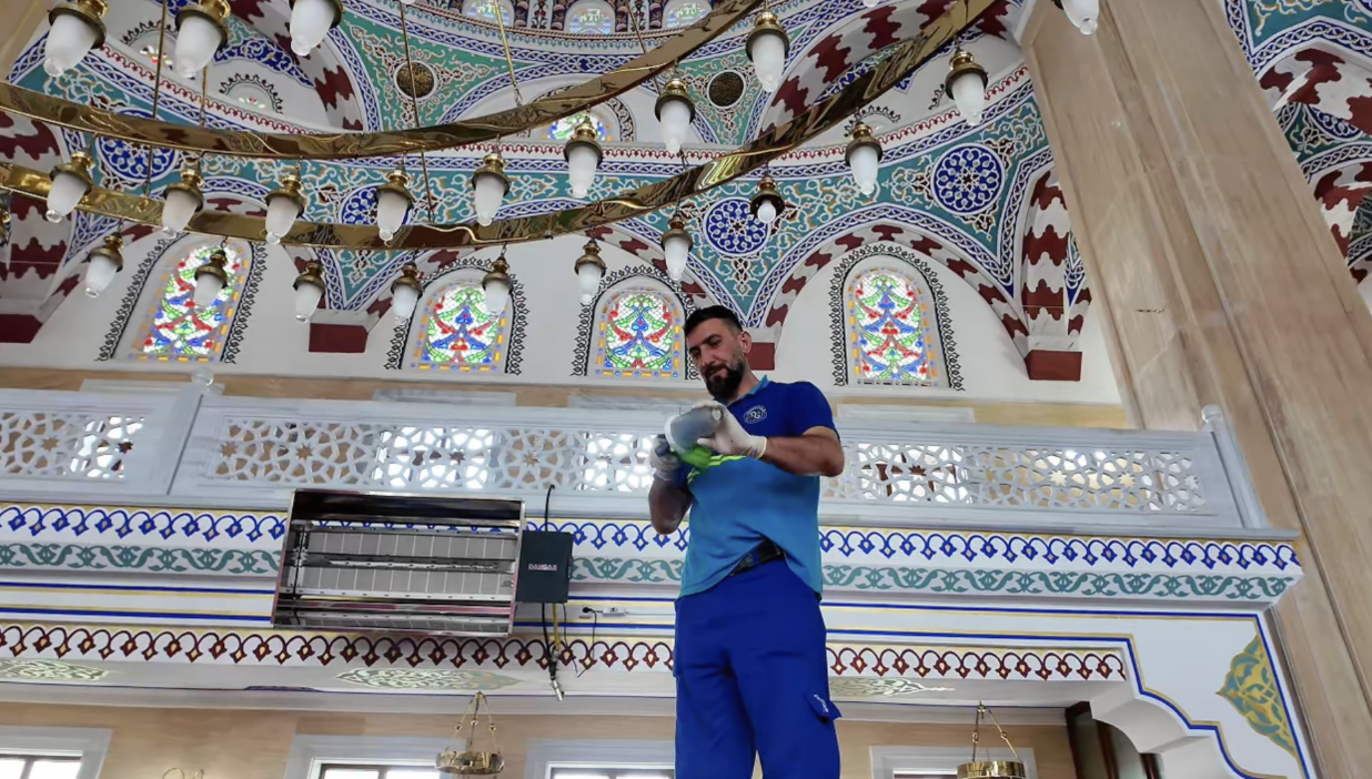 Arnavutköy Cami Temizlik1
