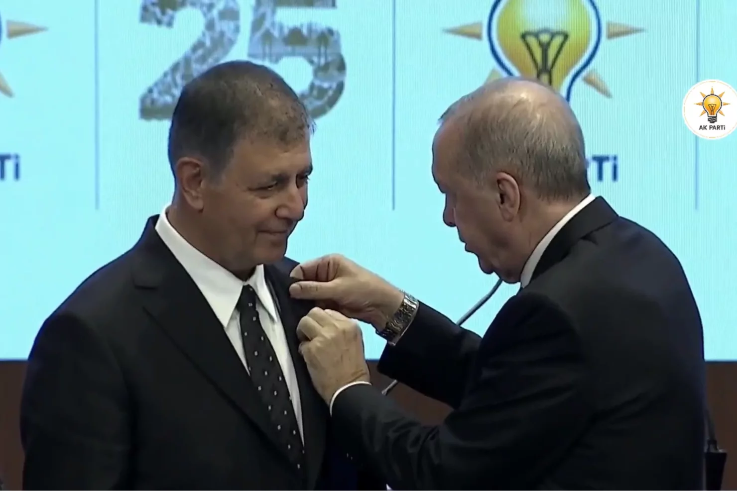 SİYASET