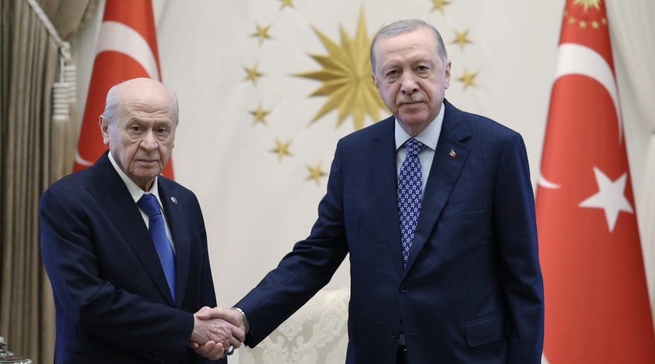 POLİTİKA