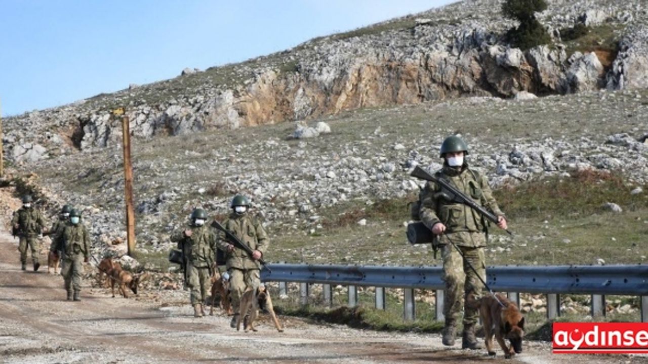 MSB Bakanı Akar: 22 terörist etkisiz hale getirildi! PKK/YPG hedeflerini vuruluyor