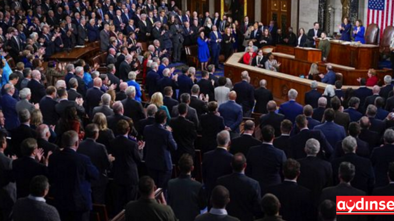 Zelenskiy ABD Kongresinde konuştu: Ukrayna yaşıyor ve Rusya'yı geri püskürtüyor