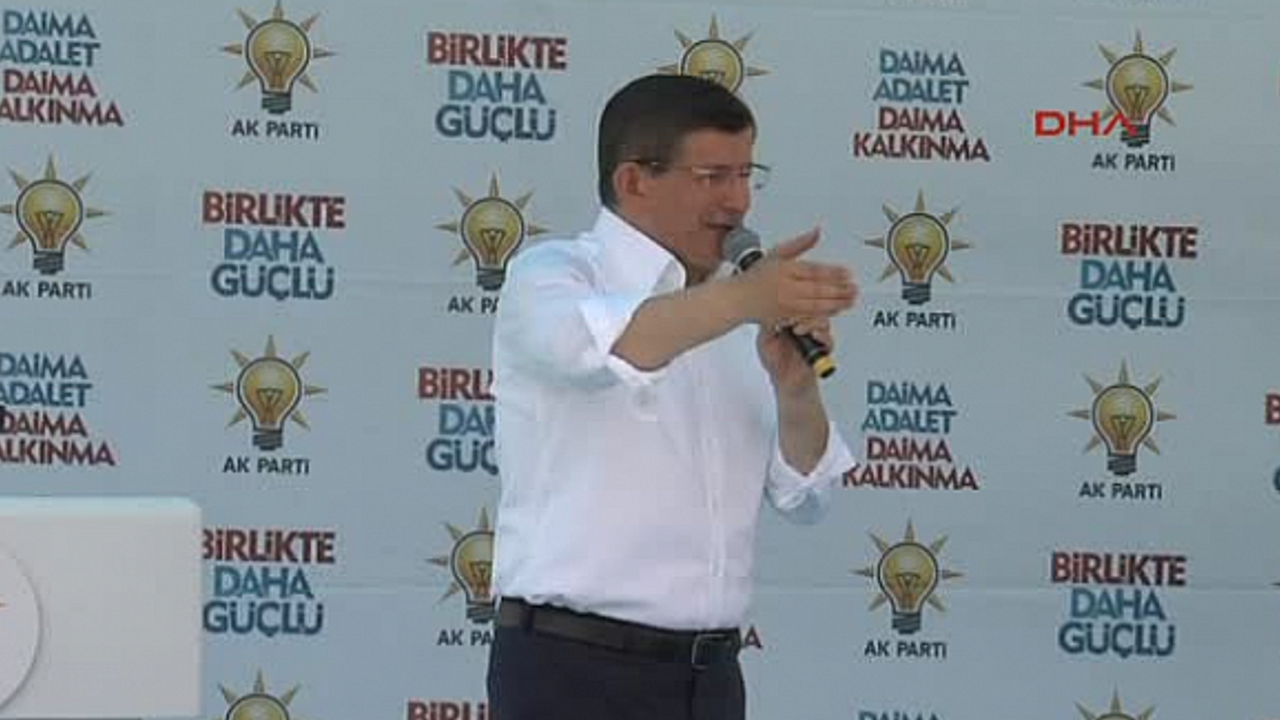 Başbakan Davutoğlu Gaziosmanpaşa'da konuştu