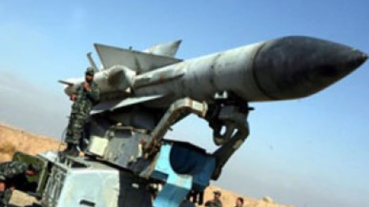 İran S-200 füzelerini başarıyla denedi!