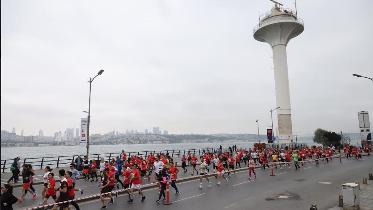 19 Mayıs Atatürk’ü Anma, Gençlik ve Spor Bayramı koşusuna yoğun katılım