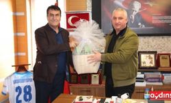 Mustafa Dündar, Güce Belediyesini ziyaret etti