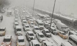 İstanbul'a giriş yolları açıldı, Kamu çalışanlarının kış izni uzadı