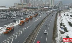 İstanbul kar altında; Vali Yerlikaya'dan yeni tedbirler!