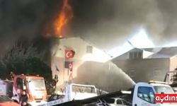 Kocaeli'nde korkutan yangın, İmalathane yandı önce otomobiller çekildi