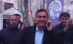 YSK Van'da Başkanlık Mazbatasını DEM'li Abdullah Zeydan'a verdi