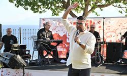 Muratpaşa'da 'Müzik Sokakta' ilgisi
