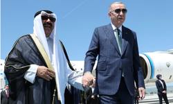 Erdoğan, Kuveyt Emiri es-Sabah'ı havaalanında karşıladı!
