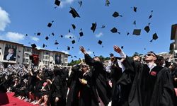 Koç Üniversitesi  30. dönem mezunlarını verdi