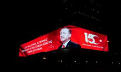 Cumhurbaşkanı Erdoğan'ın 15 Temmuz mesajı dijital gösterimde