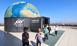 Ana Kucağı Miniklerinin Planetaryum ile Uzay Yolculuğu