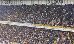 Fenerbahçe tribünlerinde Yönetim İstifa sesleri gündem oldu!