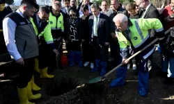 Bursa Büyükşehir’le toprak bereketleniyor, çiftçi kazanıyor