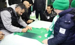 Bursaspor, ‘Yeni Yıl Meydanı’nda taraftarla buluştu