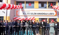 Adıyaman'da son teknoloji laboratuvara sahip Anadolu Lisesi açıldı