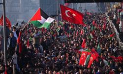 Galata Köprüsü'nde Filistin buluşması! Yoğun katılım...