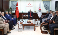 BBP Gaziosmanpaşa'dan Mustafa Destici'ye Hac kutlama ziyareti...