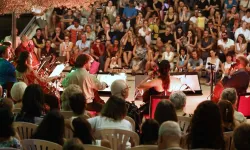 MAV Cello Ensemble, Zeytin Altında yaz esintisi yaşattı