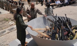 Son dakika... PKK terör örgütü ilk silah bırakma eylemini gerçekleştirdi...