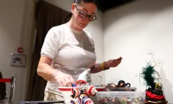 Antalya'da atık kumaşlar yılbaşı neşesine dönüştü