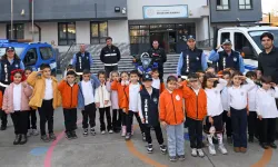 Bursa Osmangazi'de minikler zabıtanın görevlerini öğrendi