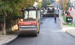 İstanbul Maltepe'de yol yenileme çalışmaları tüm hızıyla sürüyor