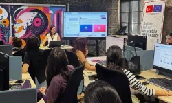 İzmir Büyükşehir gençleri dijital gençlere hazırlıyor