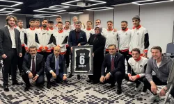 Kahramanmaraş milletvekillerinden İstiklalspor'a moral ziyareti