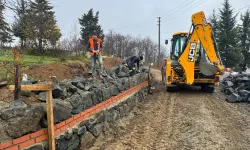 Kocaeli'de mezarlıklara 6 bin metreküp taş duvar