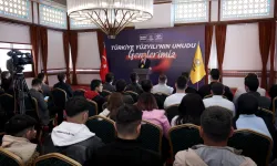 Konya'da Başkan Altay gençlerle buluştu