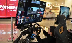 Ankara Keçiören'de öğrencilere teknoloji dolu karne şenliği