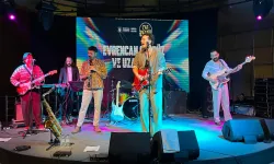 Bursa'da Evrencan Gündüz ile 'Caz Pazarı' coşkusu