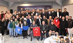 Gaziosmanpaşa’da AK Parti’ye 400 Yeni Üye